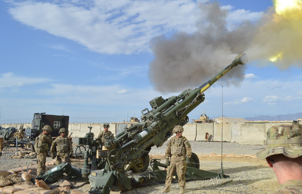 the-u-s-army-s-excalibur-s-artillery-round-can-destroy-targets-on